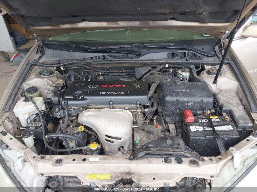 2004 Toyota Camry Le VIN: 4T1BE32K04U818445 Lot: 39556821