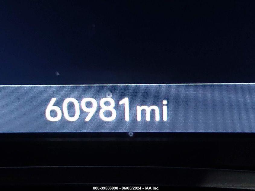 2019 Chevrolet Equinox Premier VIN: 3GNAXYEX6KS558247 Lot: 39556990