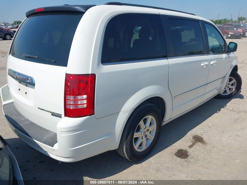 2010 Chrysler Town & Country Touring VIN: 2A4RR5D18AR288641 Lot: 39557011