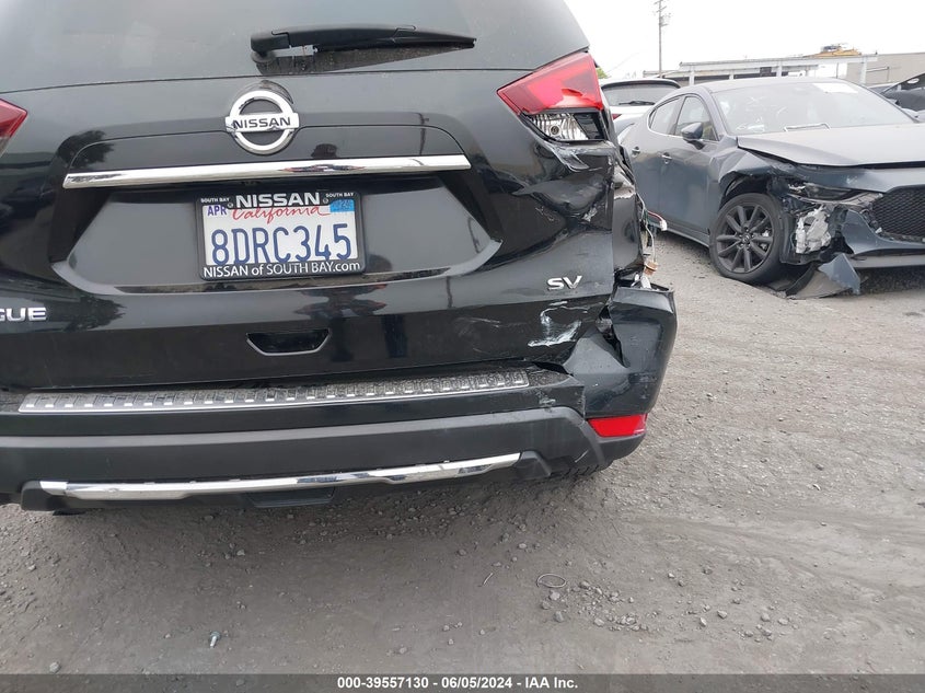 2017 Nissan Rogue Sv VIN: 5N1AT2MT0HC869960 Lot: 39557130