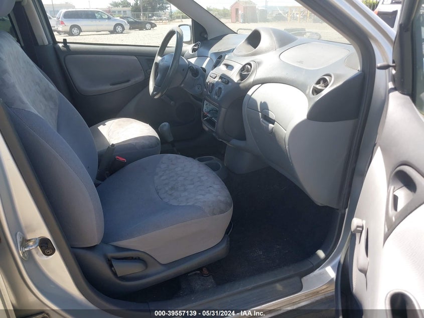 2001 Toyota Echo VIN: JTDBT123X10144122 Lot: 39557139