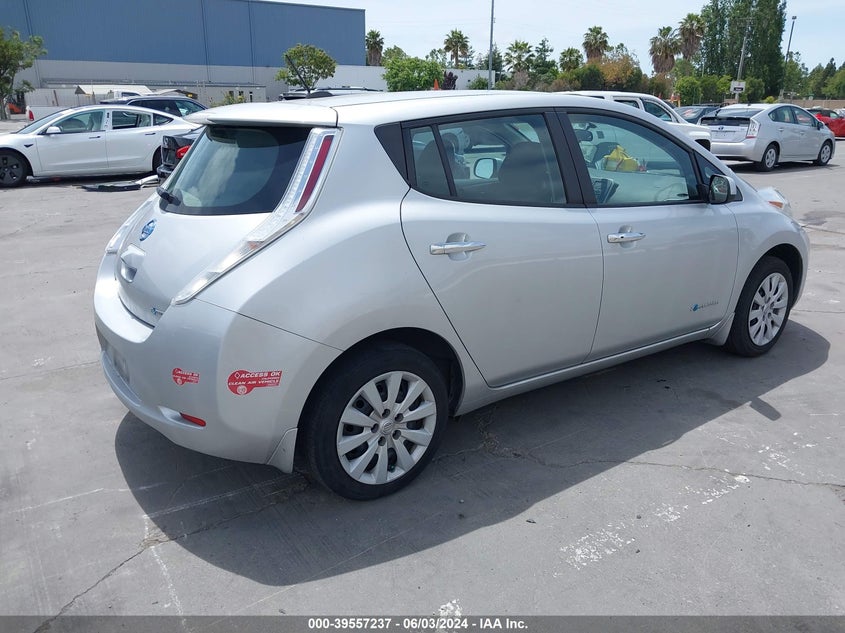 VIN 1N4BZ0CP0HC303934 2017 NISSAN LEAF S