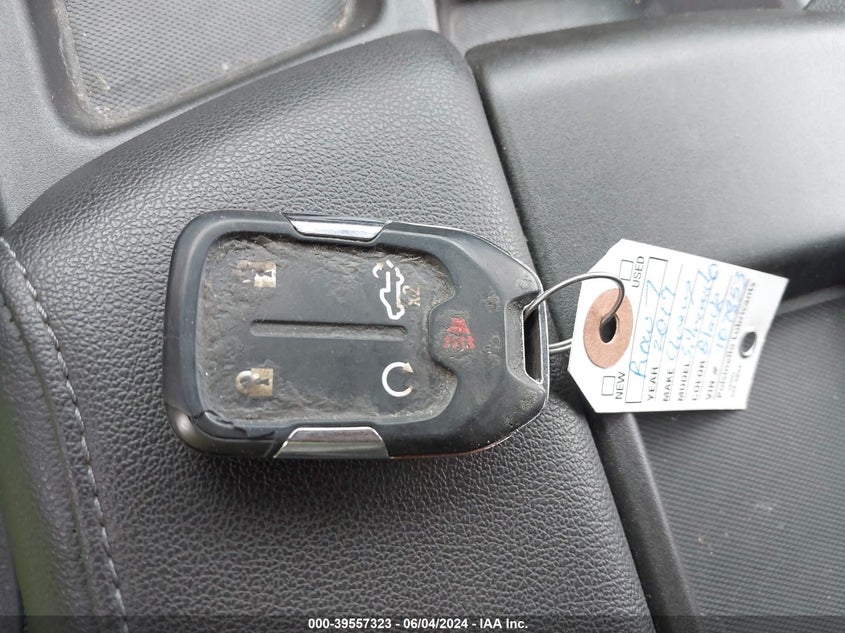 2019 CHEVROLET SILVERADO 1500 LT - 1GCUYDED0KZ107853