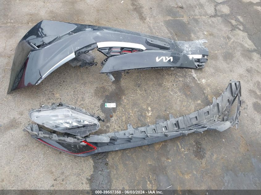 2022 Kia Forte Gt-Line VIN: 3KPF54AD8NE433083 Lot: 39557358