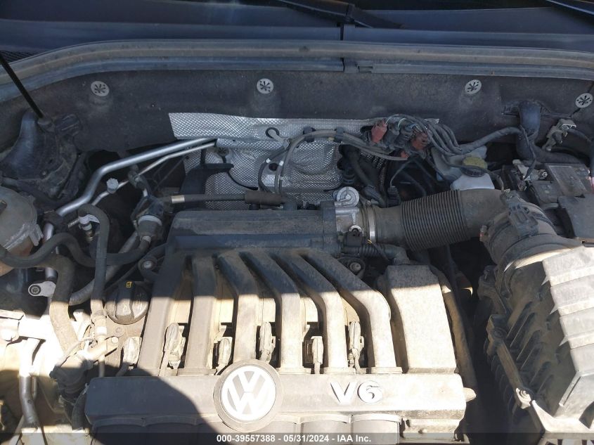 2018 Volkswagen Atlas 3.6L V6 Sel VIN: 1V2RR2CA4JC578937 Lot: 39557388
