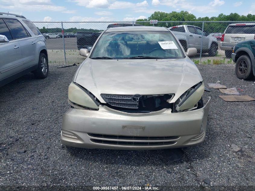 2004 Toyota Camry Le V6 VIN: 4T1BF32K74U577643 Lot: 39557457