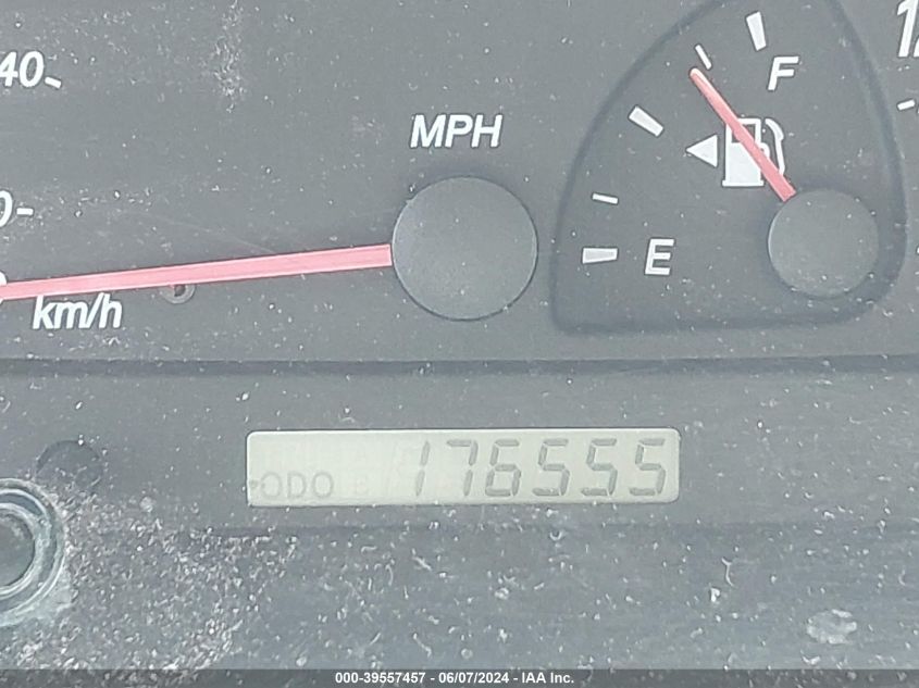 2004 Toyota Camry Le V6 VIN: 4T1BF32K74U577643 Lot: 39557457