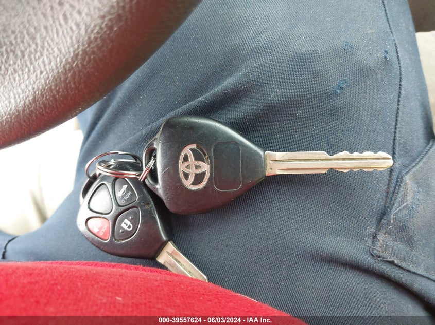 2008 Toyota Camry Le VIN: 4T1BE46K28U251810 Lot: 39557624