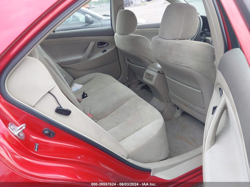 2008 Toyota Camry Le VIN: 4T1BE46K28U251810 Lot: 39557624