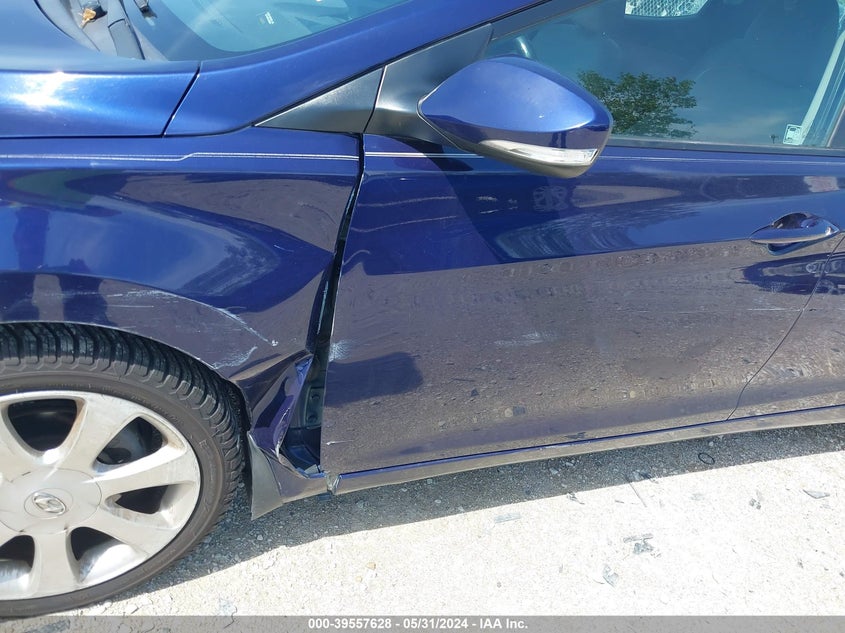 2012 Hyundai Elantra Limited VIN: 5NPDH4AE7CH148200 Lot: 39557628