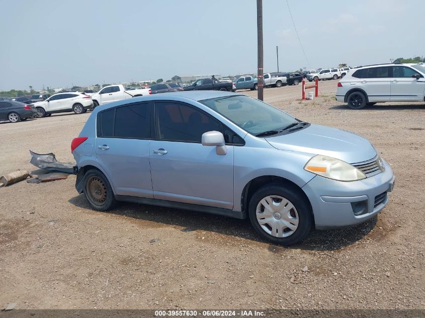 2009 Nissan Versa 1.8S VIN: 3N1BC13E39L451889 Lot: 39557630