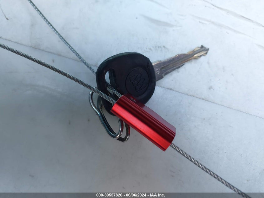 2004 Chevrolet Silverado 1500 Ls VIN: 2GCEK19T841303332 Lot: 39557826