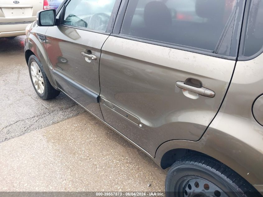 2013 Kia Soul + VIN: KNDJT2A63D7566631 Lot: 39557873