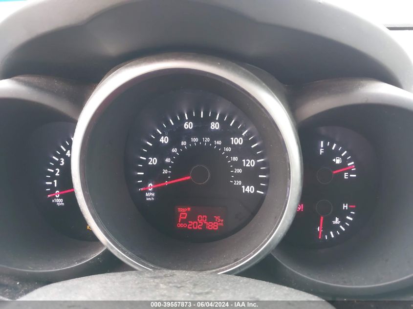 2013 Kia Soul + VIN: KNDJT2A63D7566631 Lot: 39557873