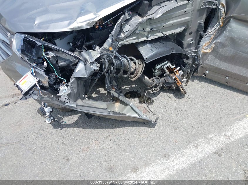 2017 Hyundai Santa Fe Sport 2.0T Ultimate VIN: 5XYZW4LA4HG424207 Lot: 39557911