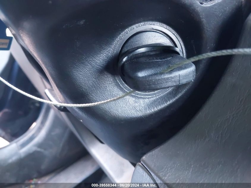 2004 Ford Escape Xlt VIN: 1FMCU03194KA88266 Lot: 39558344