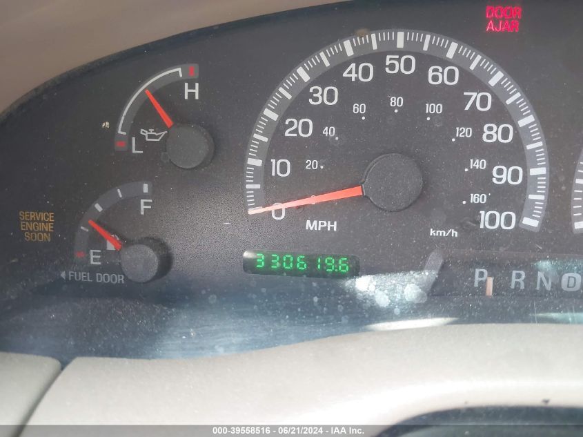 2000 Ford F-150 Lariat/Xl/Xlt VIN: 1FTRX07W6YKB34119 Lot: 39558516