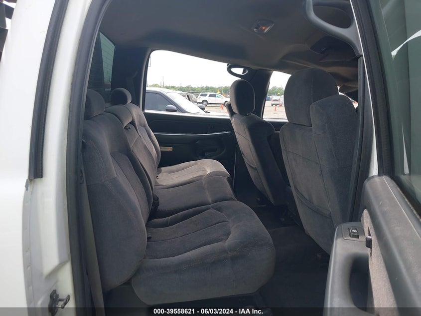 2002 Chevrolet Silverado 3500 Ls VIN: 1GCJK33102F122734 Lot: 39558621