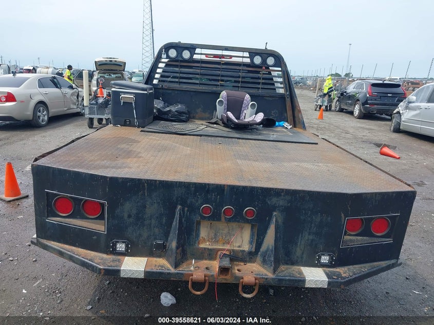 2002 Chevrolet Silverado 3500 Ls VIN: 1GCJK33102F122734 Lot: 39558621