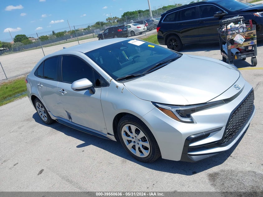 TOYOTA COROLLA SE 2024