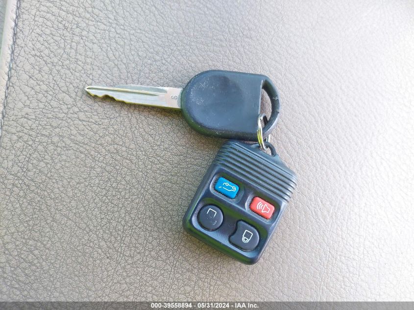 2004 Ford Expedition Eddie Bauer VIN: 1FMRU17W04LB56695 Lot: 39558894