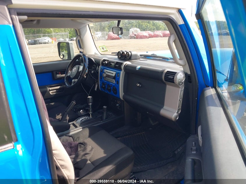 2007 Toyota Fj Cruiser VIN: JTEBU11F570027562 Lot: 39559110