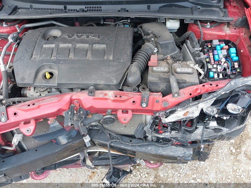 VIN 2T1BURHE9KC235782 2019 TOYOTA COROLLA XLE