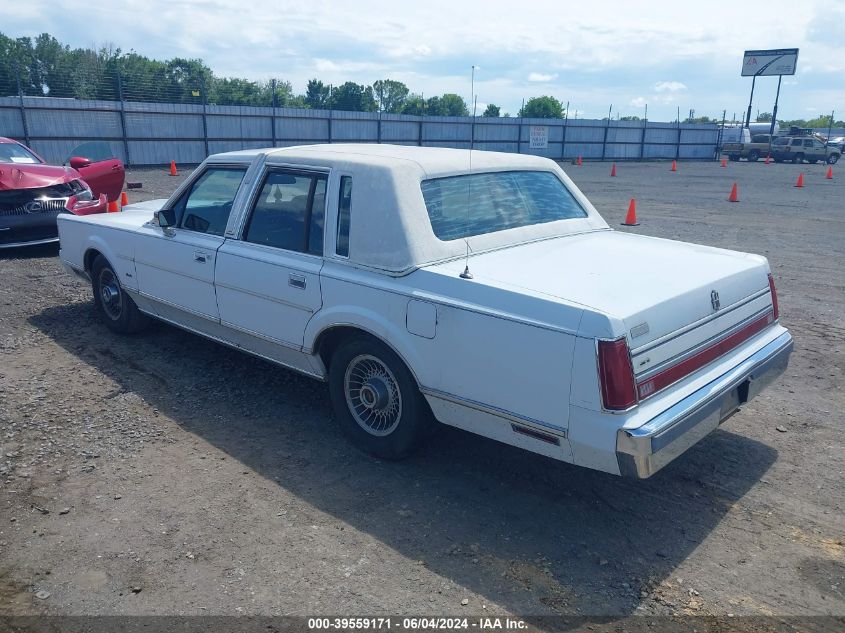 1988 Lincoln Town Car VIN: 1LNBM81F8JY829086 Lot: 39559171