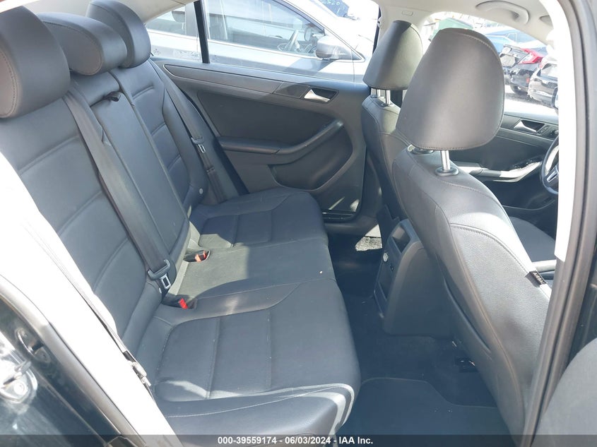 2012 Volkswagen Jetta 2.5L Se VIN: 3VWDX7AJ4CM387227 Lot: 39559174