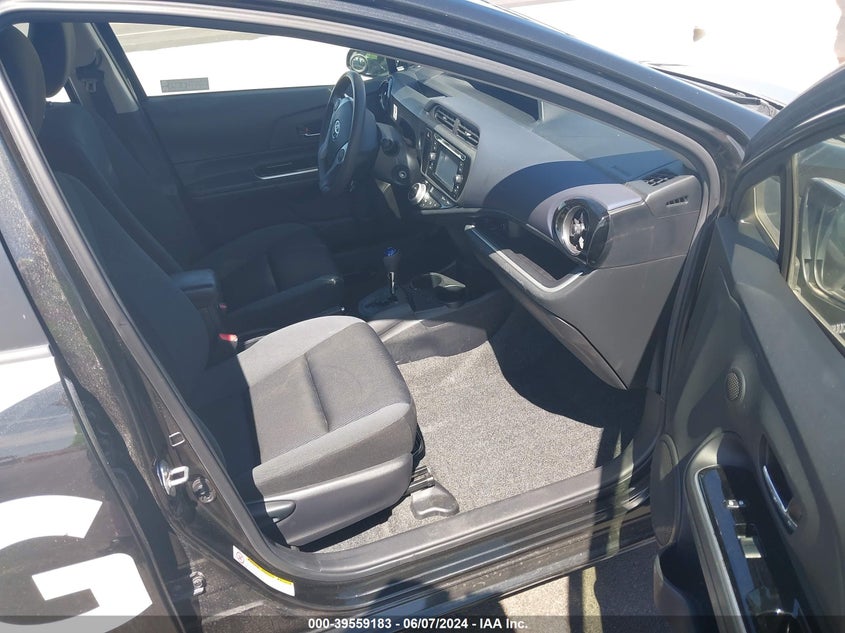 2016 Toyota Prius C Two VIN: JTDKDTB31G1124823 Lot: 39559183