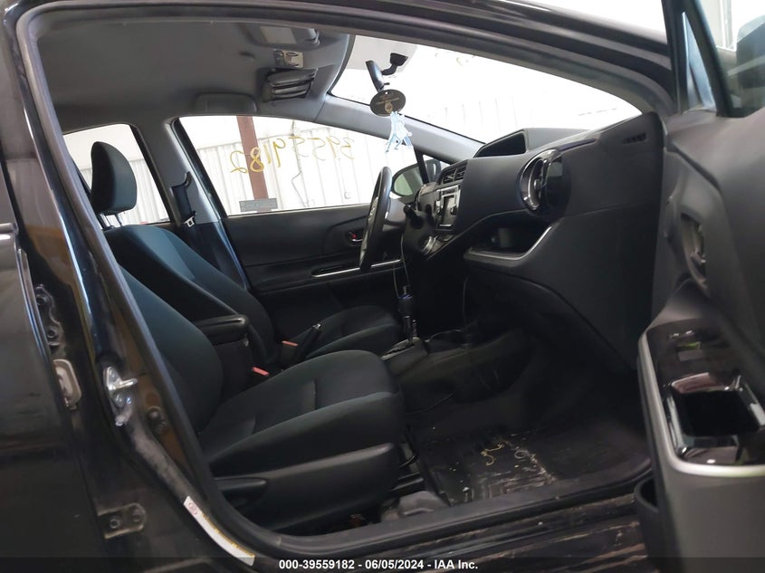 2016 Toyota Prius C Two VIN: JTDKDTB3XG1121337 Lot: 39559182