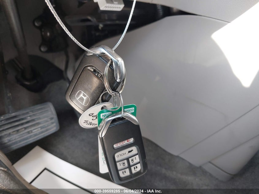 2014 Honda Odyssey Touring/Touring Elite VIN: 5FNRL5H98EB010279 Lot: 39559285