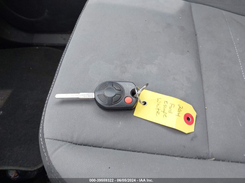 2014 Ford Escape Se VIN: 1FMCU9GX7EUA78120 Lot: 39559322