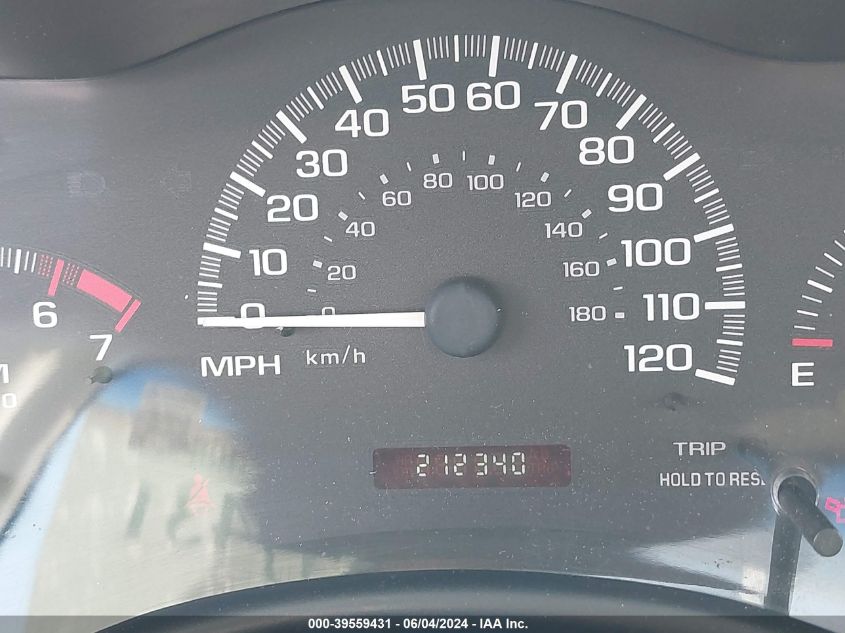 2002 Chevrolet Malibu VIN: 1G1ND52J82M647005 Lot: 39559431