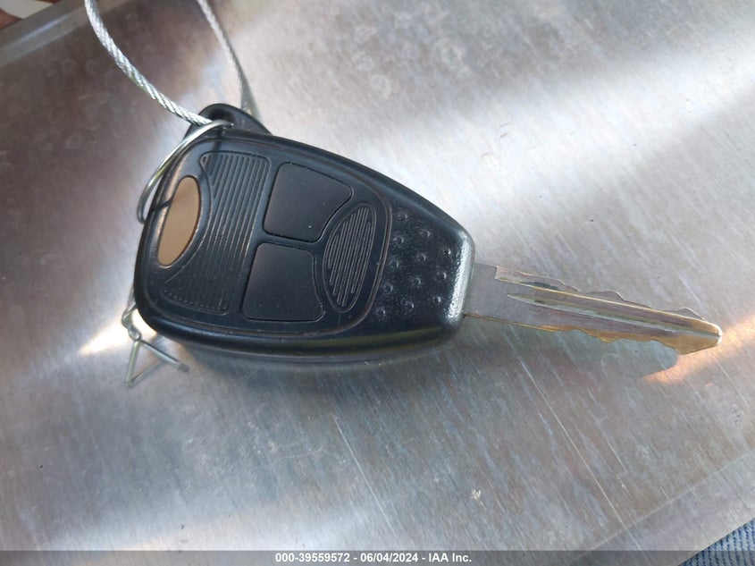 2008 Dodge Ram 1500 Slt VIN: 1D7HA182X8J235318 Lot: 39559572