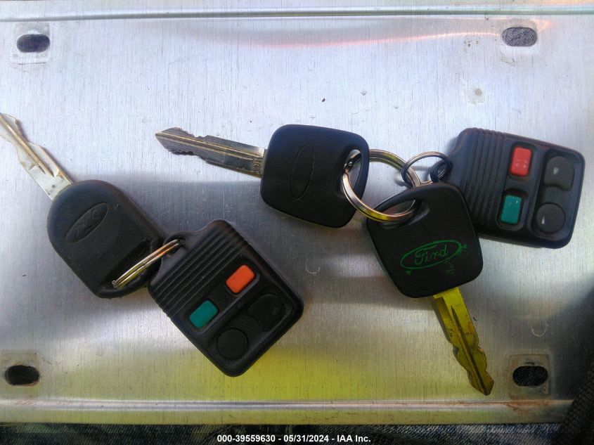 2000 Ford Focus Se VIN: 1FAFP3438YW125497 Lot: 39559630