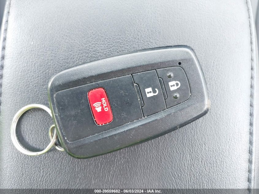 2020 Toyota Prius Xle Awd-E VIN: JTDL9RFU1L3015708 Lot: 39559682