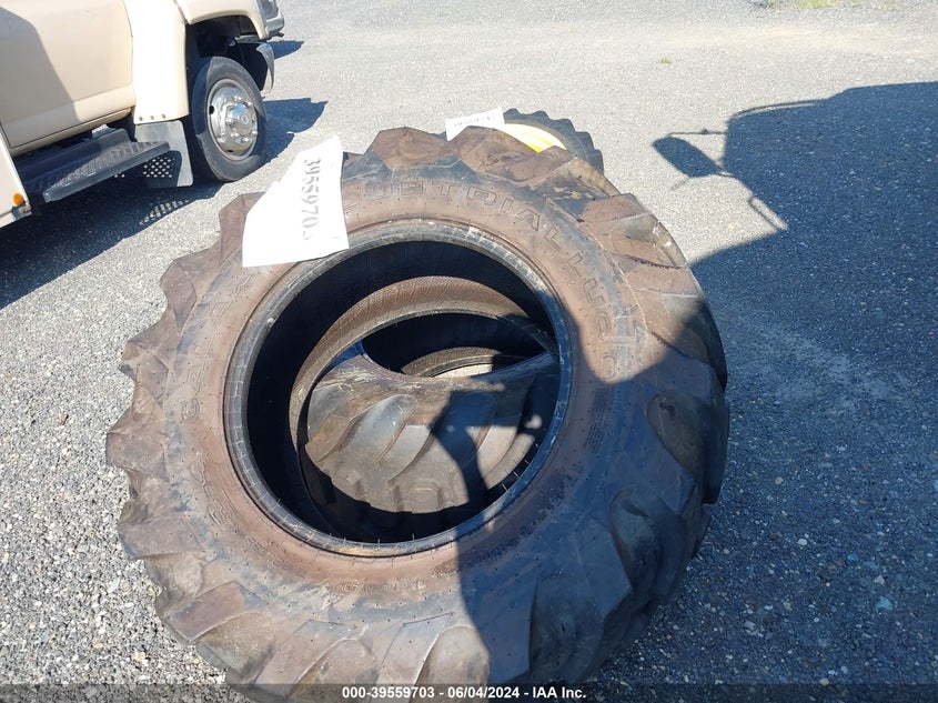 1999 GALAXY TRACTOR TIRES