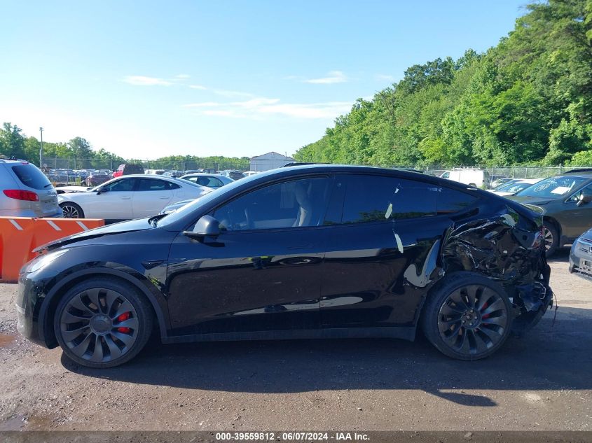 2022 Tesla Model Y Performance Dual Motor All-Wheel Drive VIN: 7SAYGDEF3NF376612 Lot: 39559812