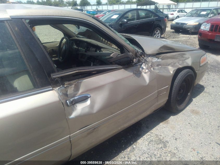 2000 Ford Crown Victoria Lx VIN: 2FAFP74W9YX212282 Lot: 39559838