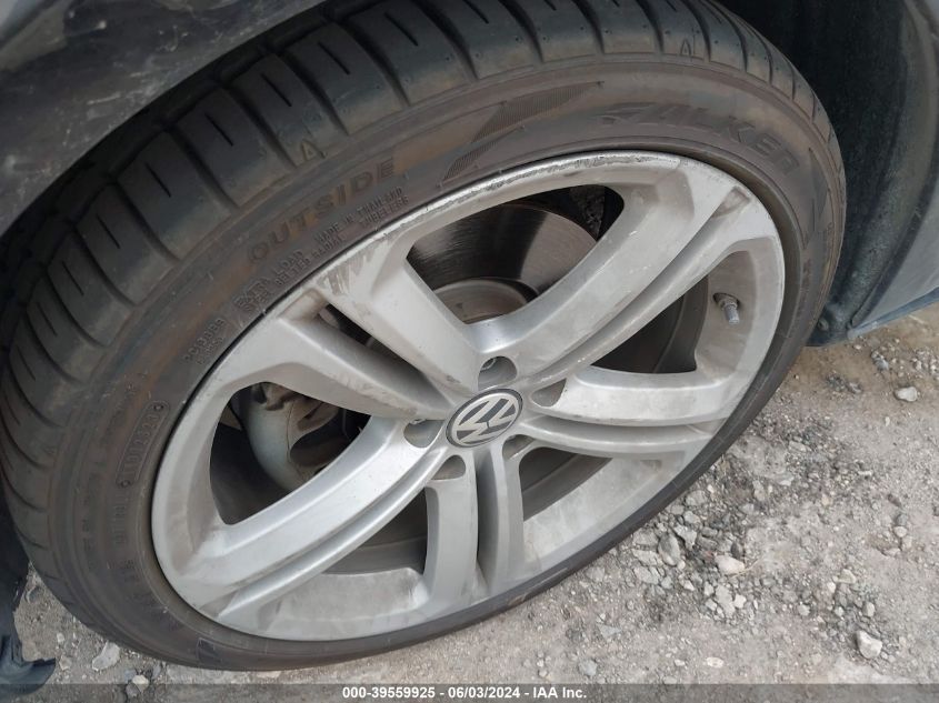 2013 Volkswagen Cc 2.0T Sport Plus VIN: WVWBP7AN5DE500753 Lot: 39559925