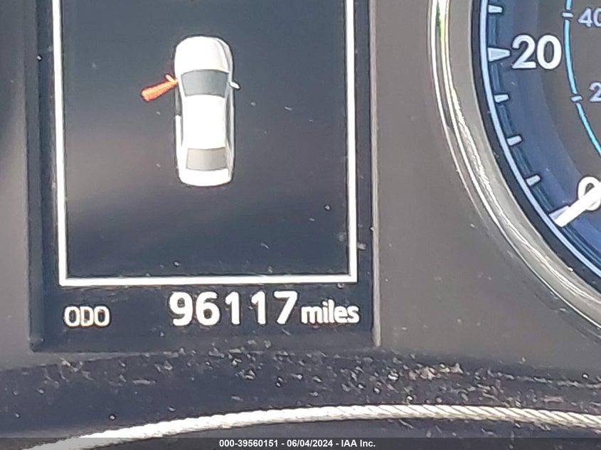 2017 Toyota Corolla Se VIN: 5YFBURHE1HP582838 Lot: 39560151