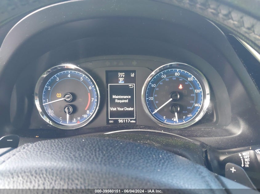 2017 Toyota Corolla Se VIN: 5YFBURHE1HP582838 Lot: 39560151