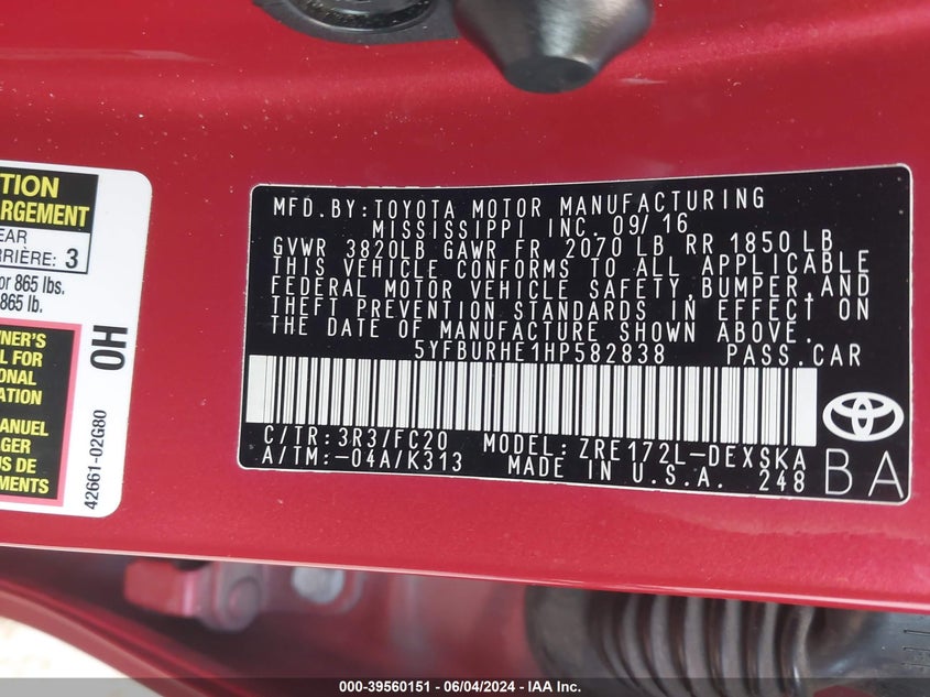 2017 Toyota Corolla Se VIN: 5YFBURHE1HP582838 Lot: 39560151