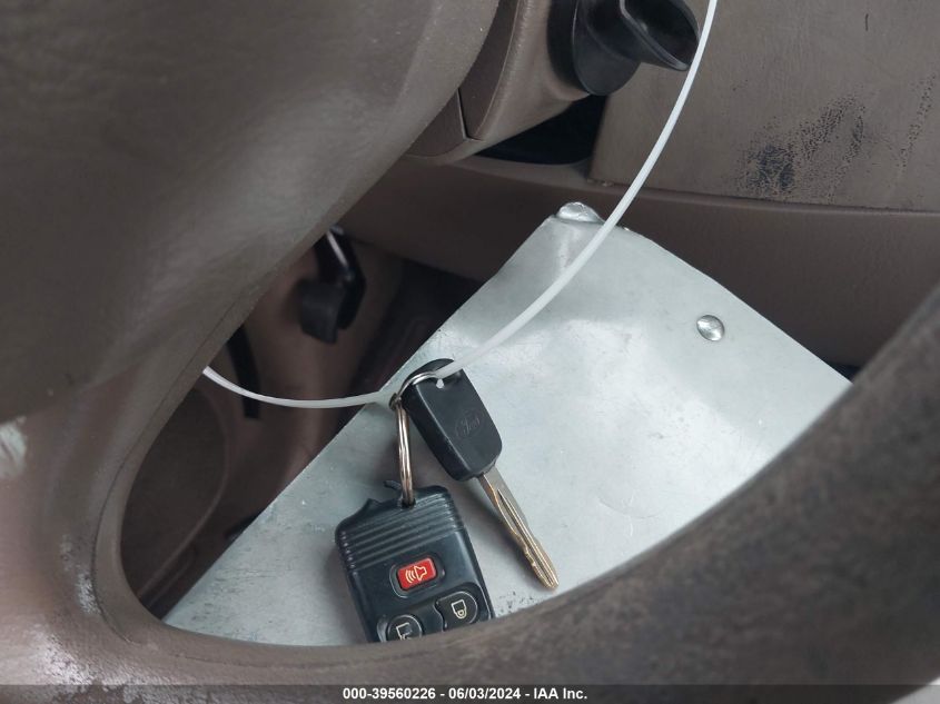 2001 Ford Expedition Xlt VIN: 1FMRU15L11LA05790 Lot: 39560226