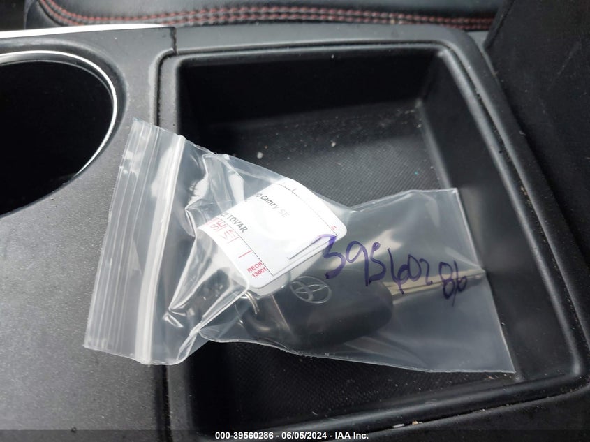 2016 Toyota Camry Se VIN: 4T1BF1FK2GU227310 Lot: 39560286