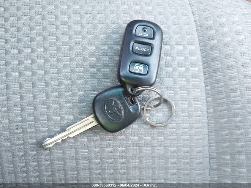 2004 Toyota 4Runner Sr5 V8 VIN: JTEBT14R940037757 Lot: 39560312