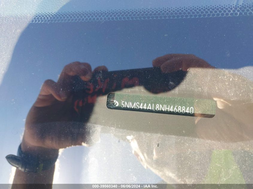 2022 Hyundai Santa Fe Limited VIN: 5NMS44AL8NH468840 Lot: 39560340