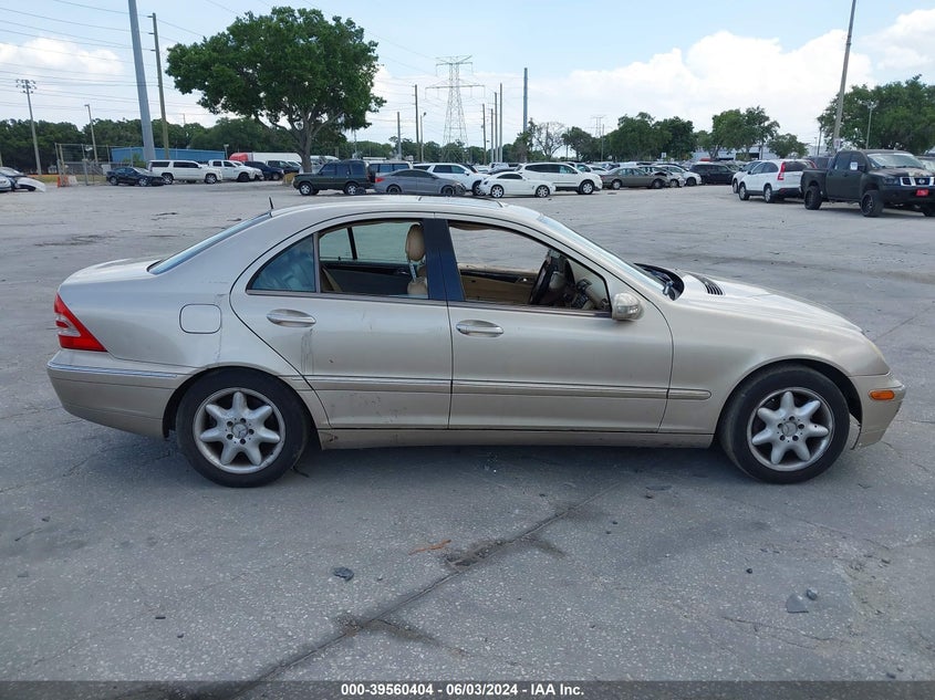 2002 Mercedes-Benz C 320 VIN: WDBRF64J12E003795 Lot: 39560404