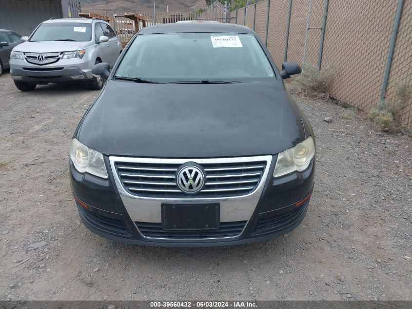 2008 Volkswagen Passat Komfort VIN: WVWAK73C18P082238 Lot: 39560432